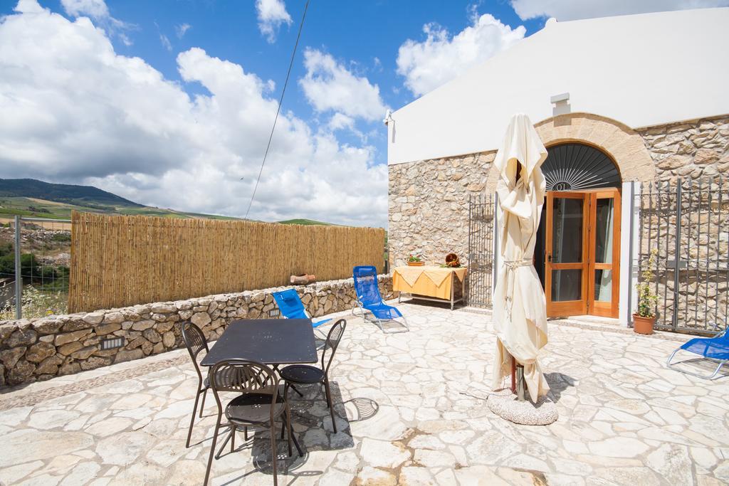 Antico Casale Siciliano Guest House Balata di Baida Luaran gambar